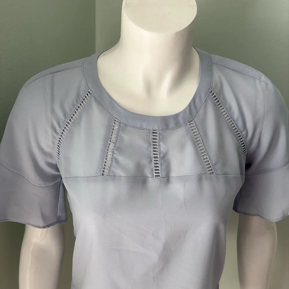 banana republic ice blue flounce bell sleeve blouse XXS petite